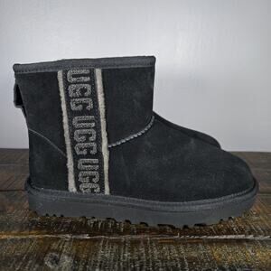 NEW UGG Classic Mini Side Logo Womens Size 5 Slip On Shoes Boots Black Fur Lined